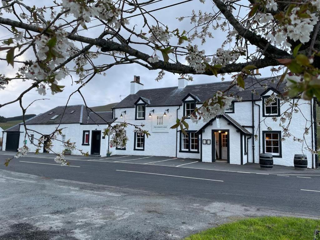 The Gordon Arms Restaurant With Rooms Yarrow Exterior photo
