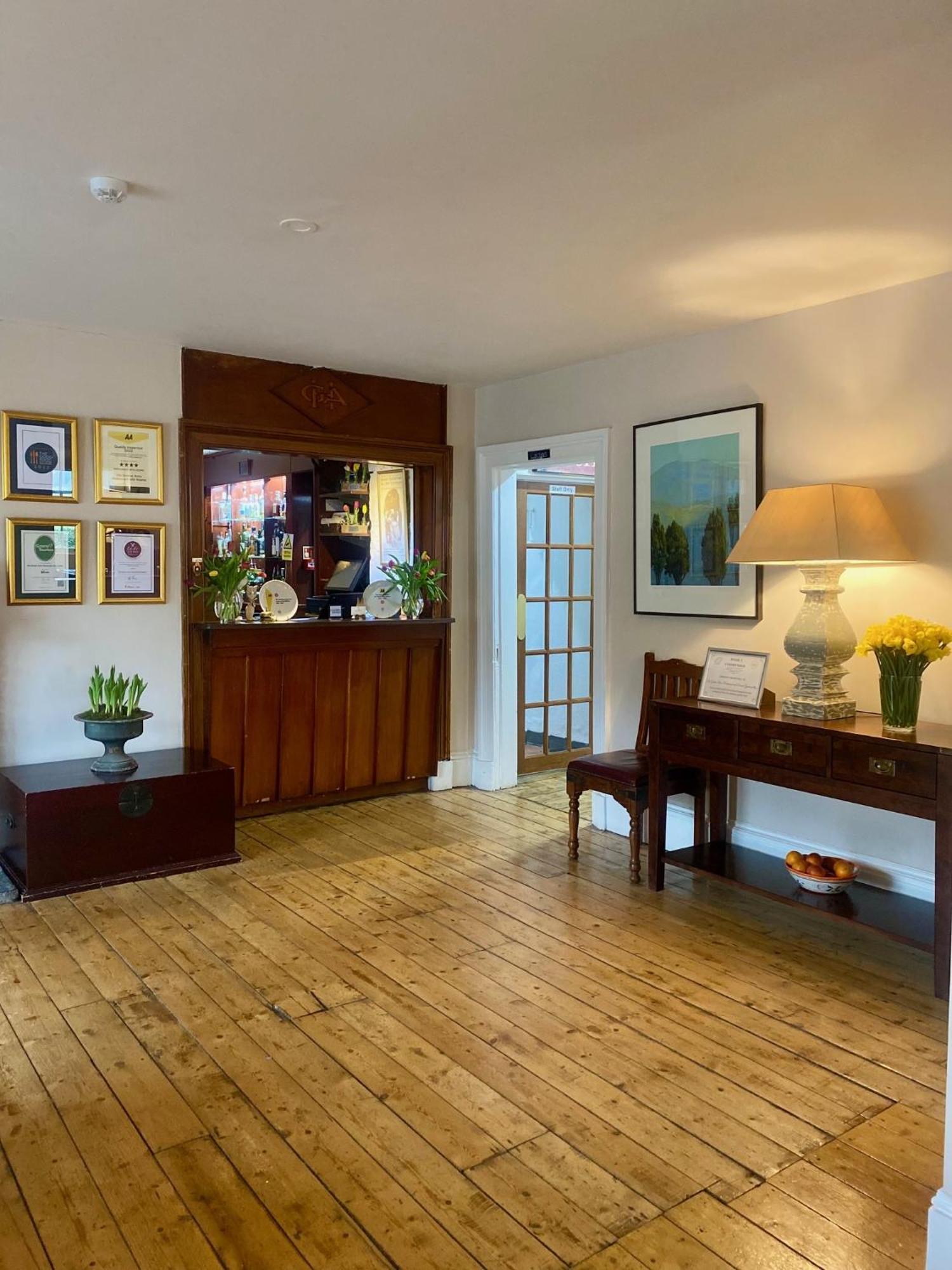 The Gordon Arms Restaurant With Rooms Yarrow Exterior photo